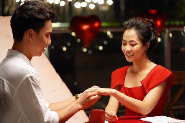 nhẫn cưới